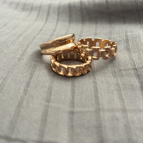 Rings! - Picture 1 of 2